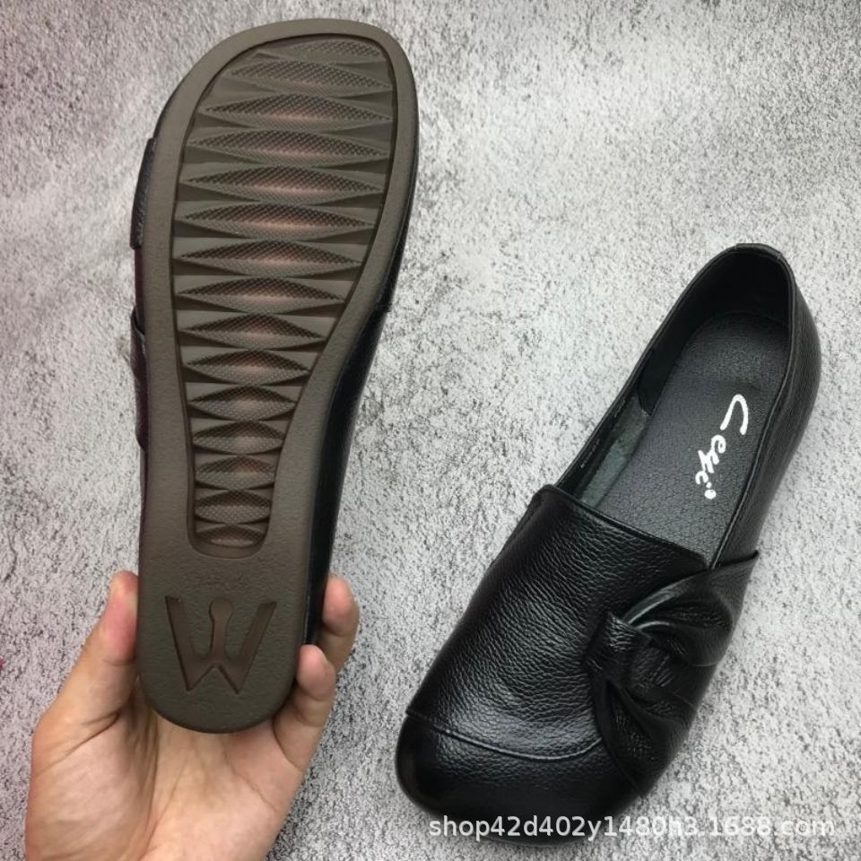 Mira – Effortless Stride Non-Slip Flats