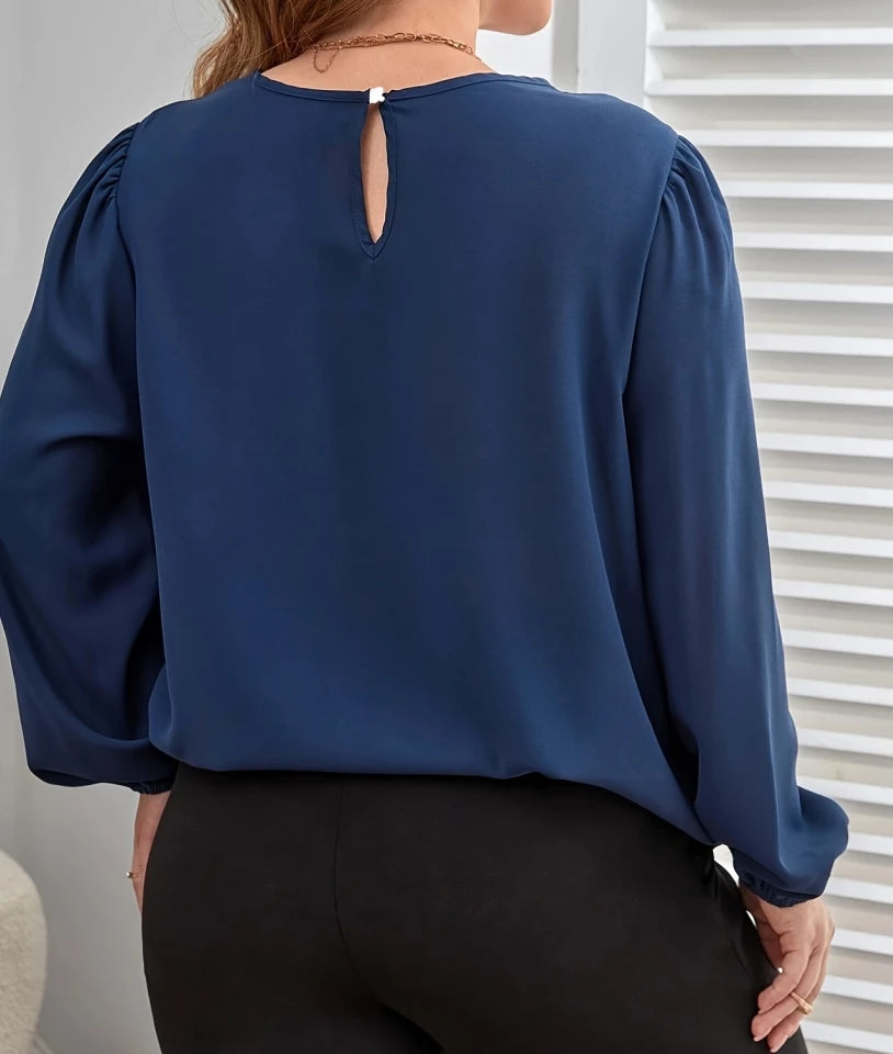 Elena – Elegant Loose-Fit Blouse