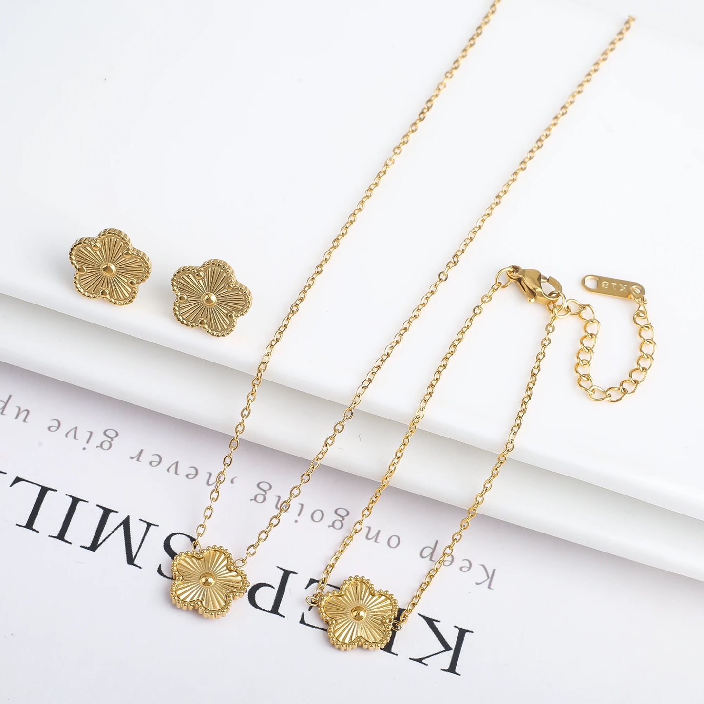 Five-Leaf Flower Jewelry Set
