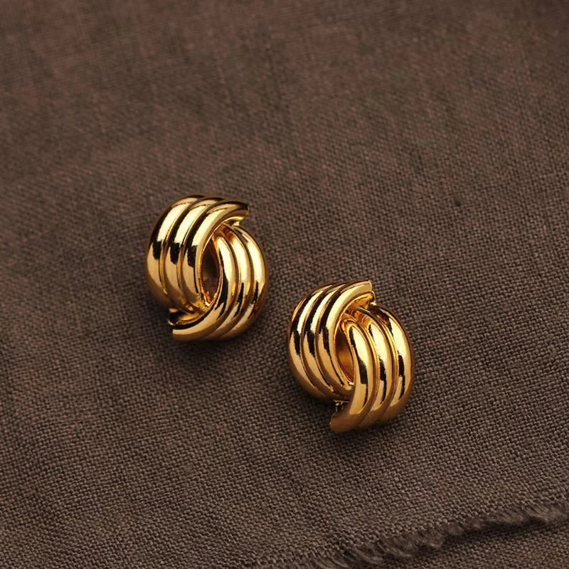 Golden Knot Earrings Set