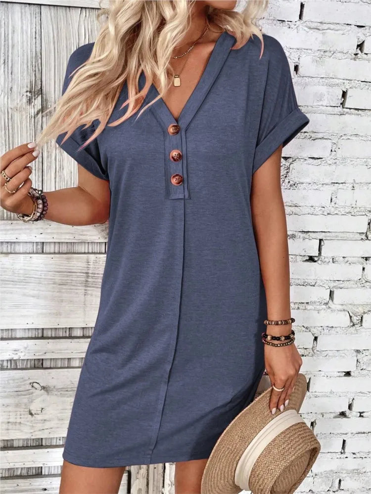 Dress V-neck button closure