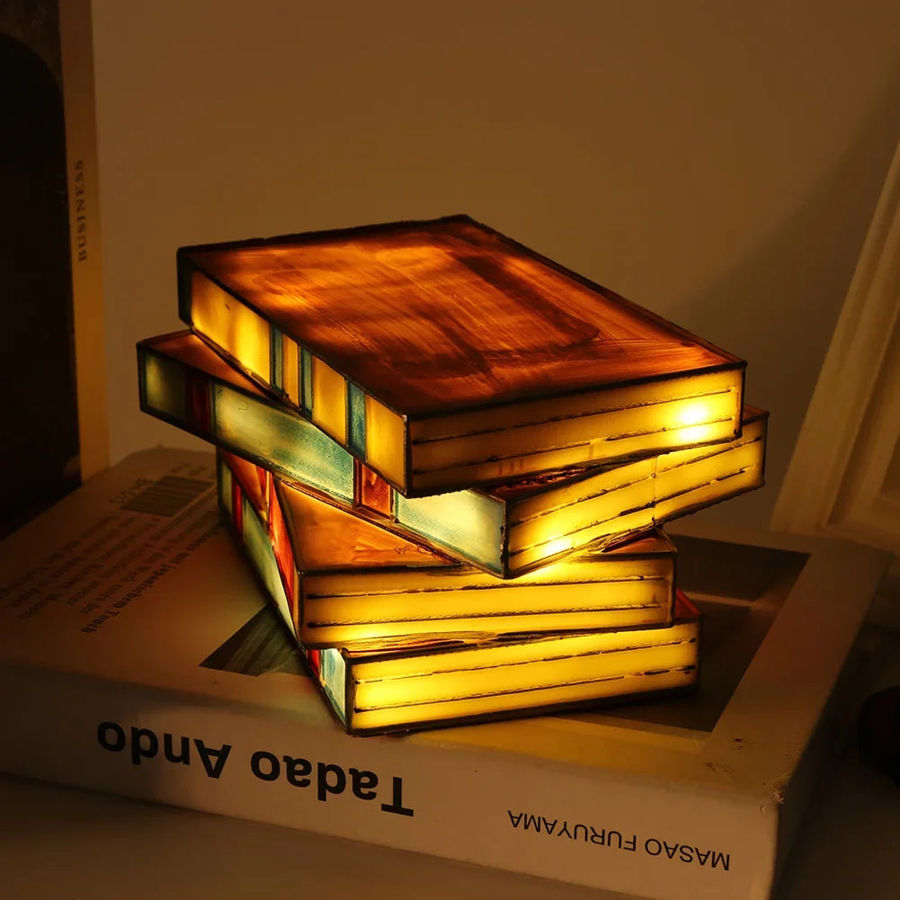 Harbor Vintage Books Lamp