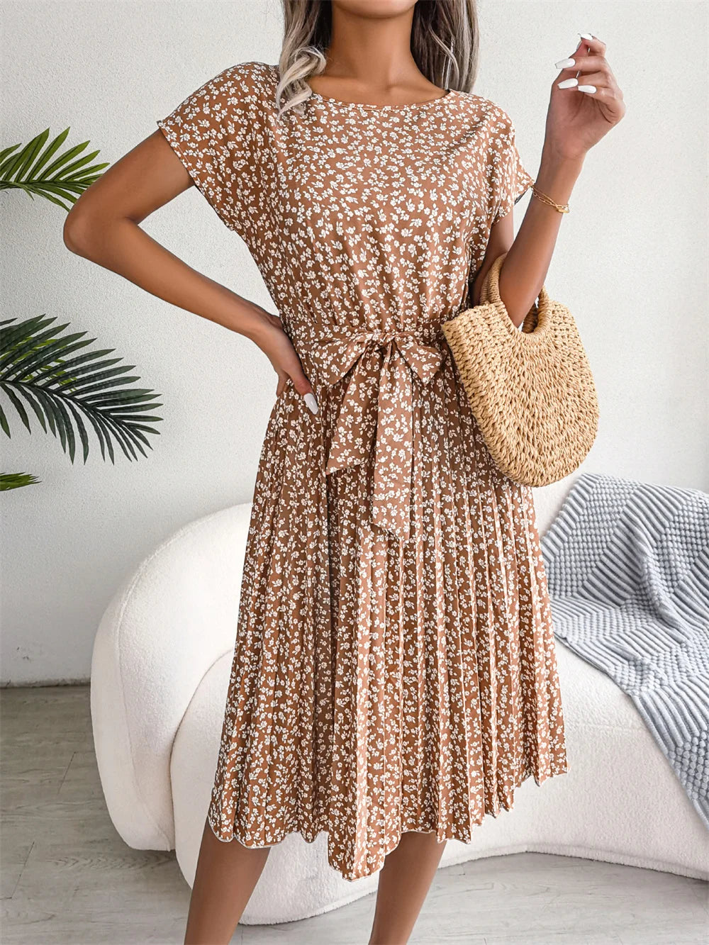 Lila | Chic High-Waist Floral Dress