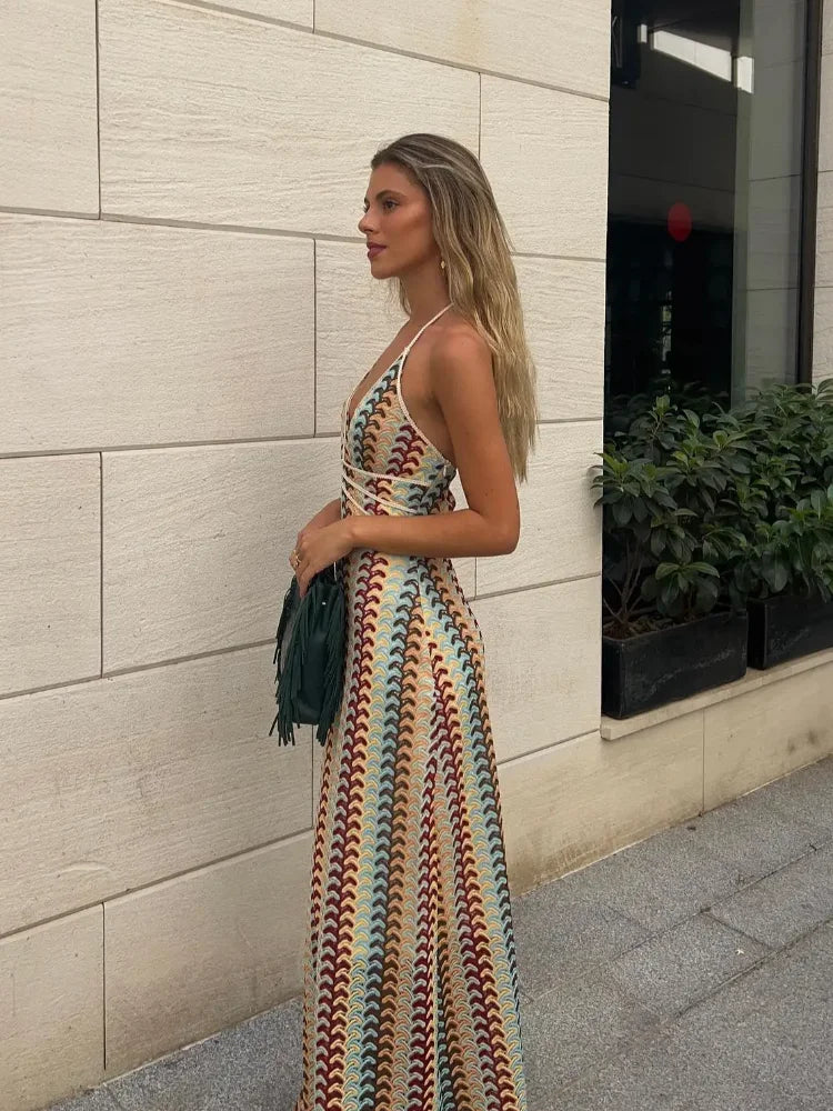 Nola – Chic Striped Maxi Dress