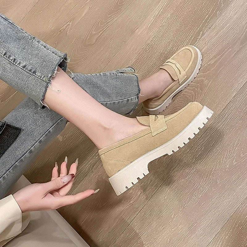 Ophelia – Chic Cowhide Loafers with Heel Comfort