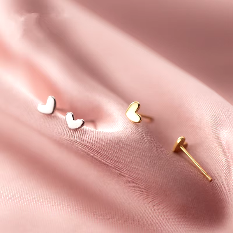 Tiny Heart Studs S925