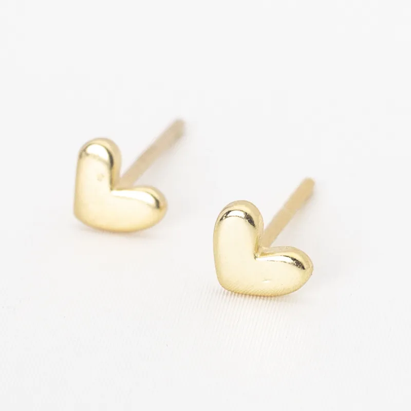 Tiny Heart Studs S925