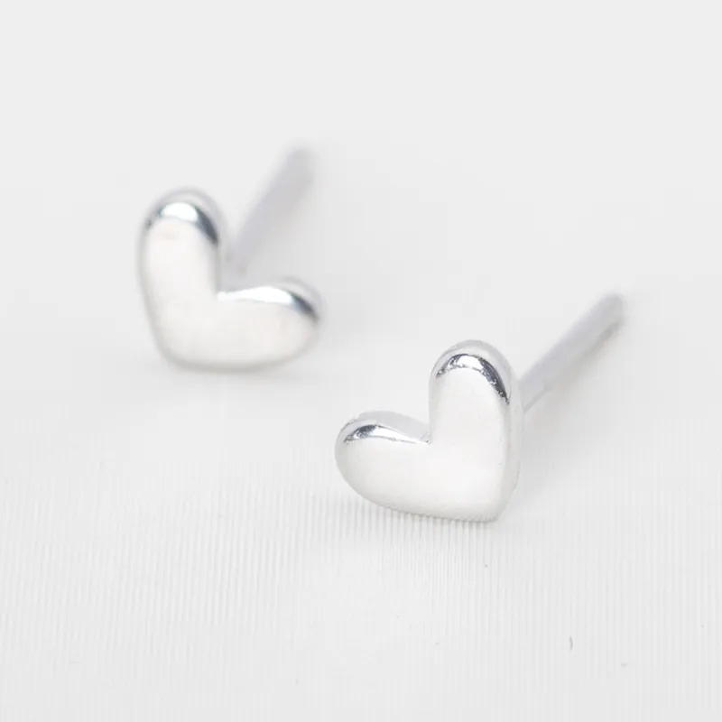 Tiny Heart Studs S925