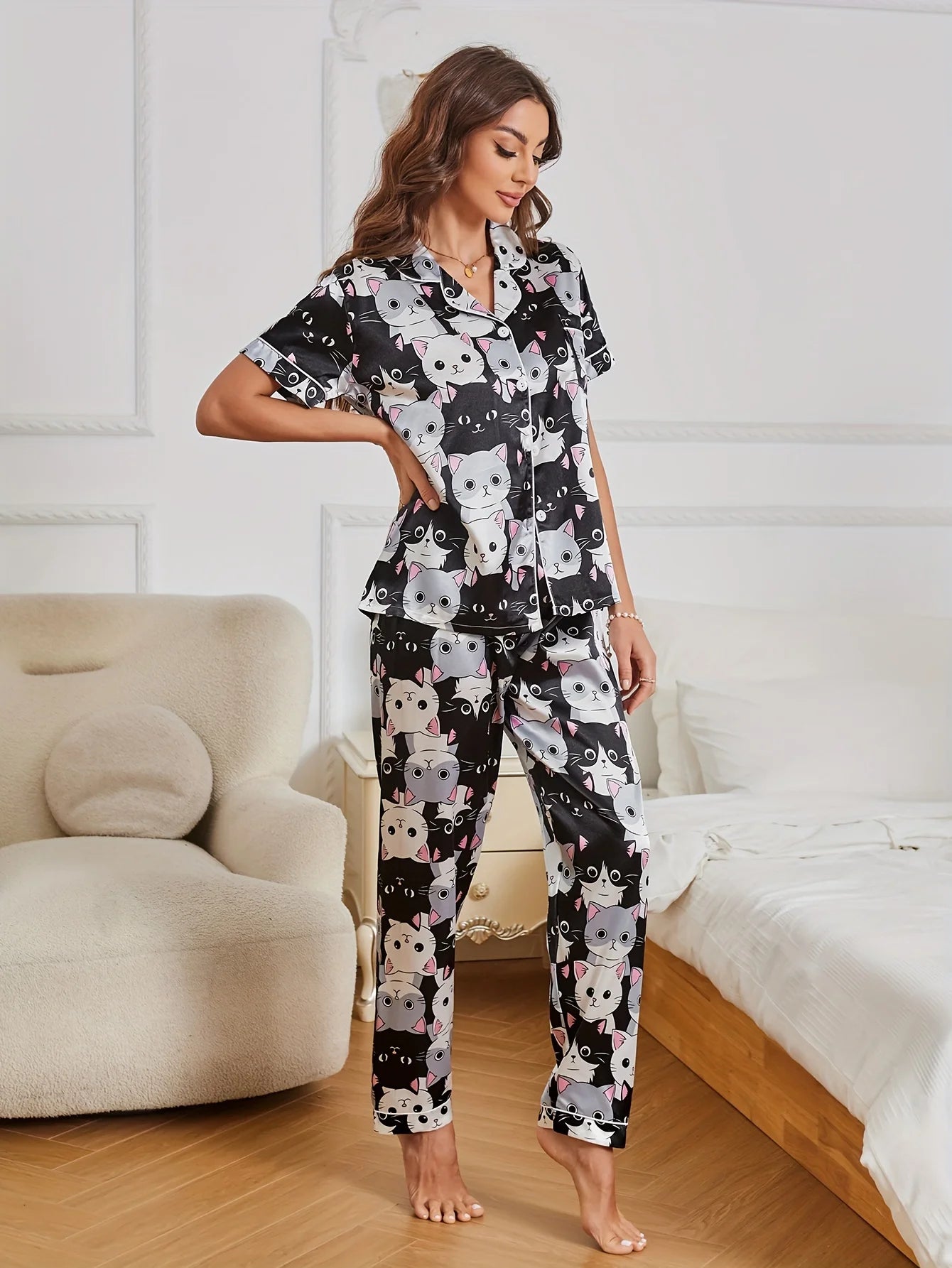 Mia - Cartoon Cat Print Pajama Set