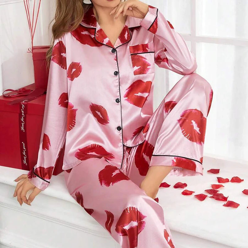 Lola - Lip Print Satin Pajama Set